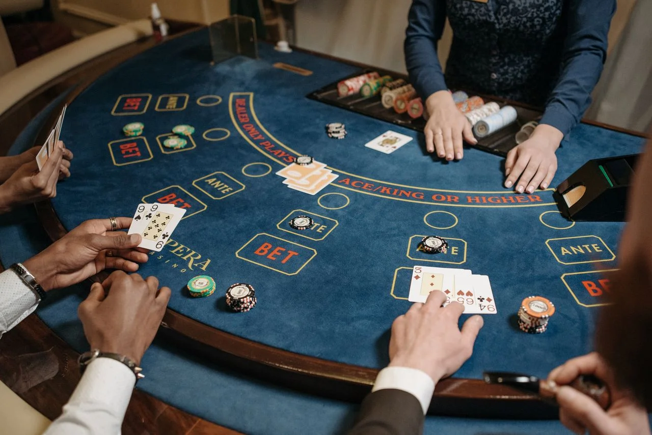vip69 — Chọn bàn casino phù hợp trên — từ Live Casino đến Slot và bàn bài